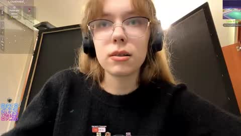 Snapshot of alanehadaller chatting on 10.18.25 Stella online show from 10.18.25