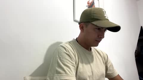 Snapshot of alanj998 chatting on 09.29.25 alanj998 online show from 09.29.25