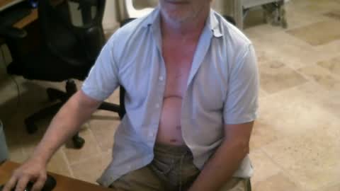 Snapshot of alanlee10allen chatting on 06.27.26 Alanlee10allen online show from 06.27.26
