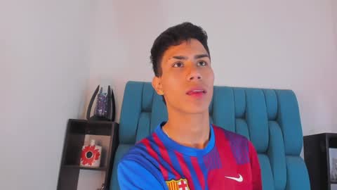 Snapshot of alannaughty_ chatting on 01.14.25 alannaughty_ online show from 01.14.25