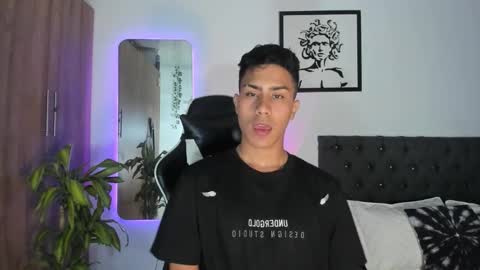 alannaughty_ online show from 12.21.25