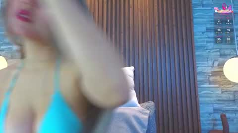 Snapshot of alannavidal chatting on 06.25.26 alannavidal online show from 06.25.26