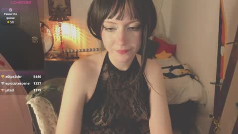 Snapshot of alaskagrace chatting on 12.06.24 Alaska Grace online show from 12.06.24