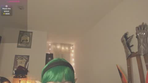 Snapshot of alaskagrace chatting on 12.24.24 Alaska Grace online show from 12.24.24