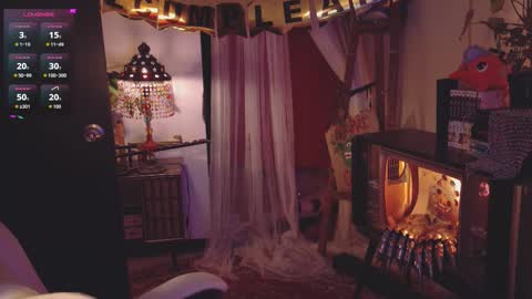 Snapshot of alaskagrace chatting on 09.12.25 Alaska Grace online show from 09.12.25