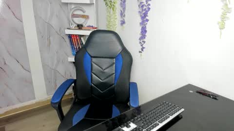 Alaya online show from 02.04.26