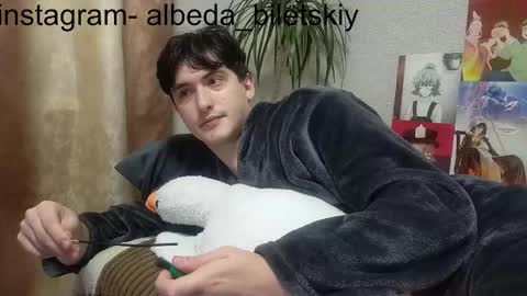 Snapshot of albeda22 chatting on 10.23.25 Albedo online show from 10.23.25