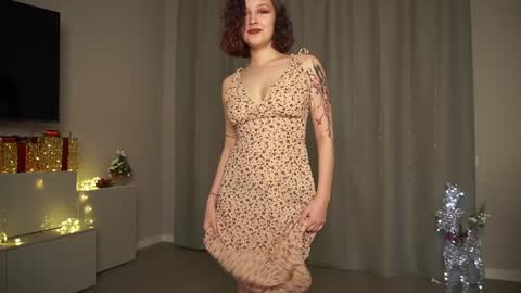 Snapshot of albertaellen chatting on 01.21.25 Hi all. My name is Stela and this is my first day here online show from 01.21.25