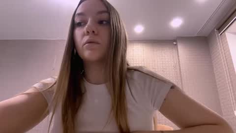 Bella online show from 04.24.26