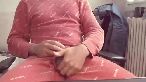 Snapshot of albertom78 chatting on 11.07.25 albertom78 online show from 11.07.25