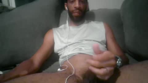 Snapshot of albundy00shoe chatting on 07.05.26 albundy00shoe online show from 07.05.26
