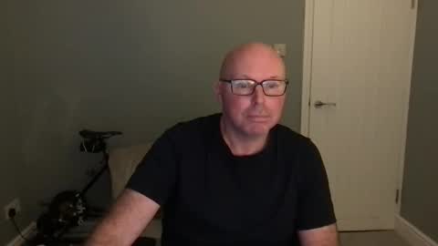 Snapshot of alc300170 chatting on 11.05.25 alc300170 online show from 11.05.25