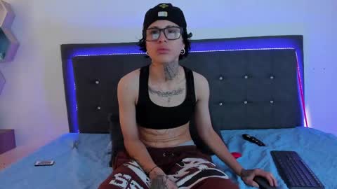 ale_cruzz online show from 02.28.26