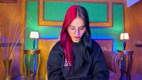 Aleja Online  GTM-5 700 1400 online show from 12.15.25