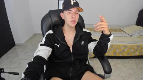 Aleck Boy online show from 11.27.25