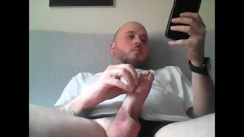 Snapshot of aleeexxxx4u chatting on 02.16.26 aleeexxxx4u online show from 02.16.26