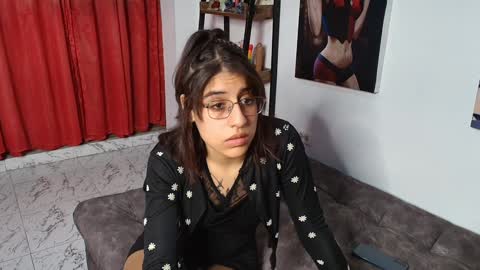 Snapshot of aleiyalove2017 chatting on 12.04.24 Maria Juan Julieth online show from 12.04.24