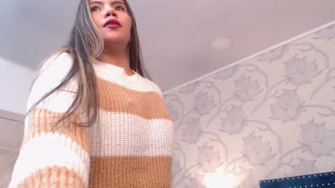Snapshot of aleja_gh1 chatting on 01.24.25 1 online show from 01.24.25