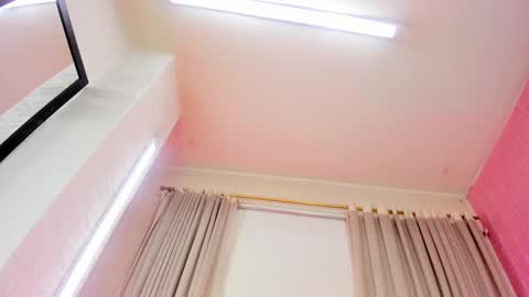 Aleja Hill online show from 02.12.25