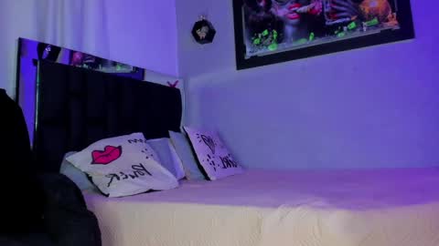 Snapshot of aleja_rogers996 chatting on 04.30.26 Alejandra online show from 04.30.26