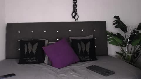 Snapshot of aleja_spearsx chatting on 11.26.25 Alejandra online show from 11.26.25