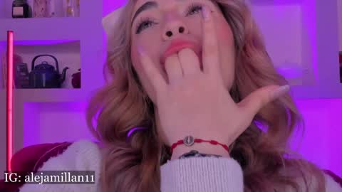 Snapshot of alejamillan1 chatting on 04.25.26 night GTM -5 online show from 04.25.26