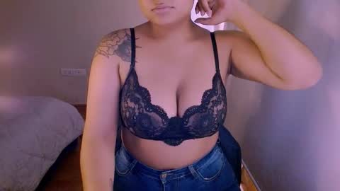 Snapshot of alejandra_conde chatting on 03.08.26 Alejandra online show from 03.08.26