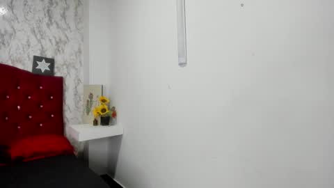 Snapshot of alejandra_james chatting on 04.25.26 ALEJANDRA JAMES online show from 04.25.26