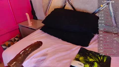 Snapshot of alejandra_martinss chatting on 02.26.25 alejandra martins online show from 02.26.25