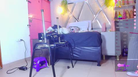 Snapshot of alejandra_martinss chatting on 10.25.25 alejandra martins online show from 10.25.25