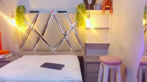 Snapshot of alejandra_martinss chatting on 10.30.25 alejandra martins online show from 10.30.25