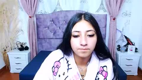 Snapshot of alejandracastr chatting on 10.11.25 ALEJANDRA online show from 10.11.25