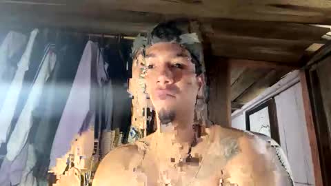Snapshot of alejandro_miuller chatting on 12.17.25 alejandro_miuller online show from 12.17.25