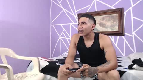 Snapshot of alejandrocock23 chatting on 10.04.25 alejandrocock online show from 10.04.25
