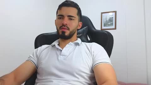 alejandroo_7 online show from 02.20.25