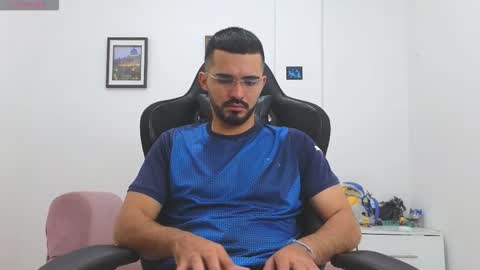 alejandroo_7 online show from 01.08.26