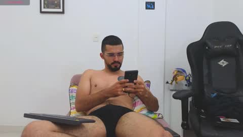 alejandroo_7 online show from 02.02.26