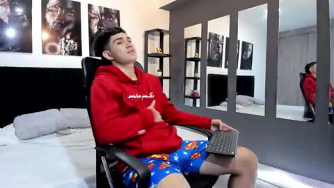 alejo_gray1 online show from 01.19.26