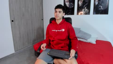 alejo_gray1 online show from 02.26.26