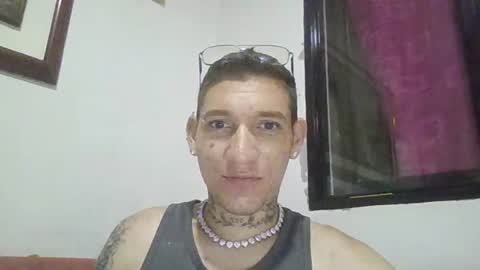 Snapshot of alejo_ken807856 chatting on 07.08.26 alejo online show from 07.08.26