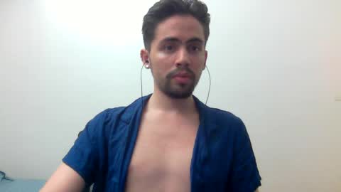 Snapshot of alejo_shy chatting on 01.07.25 alejo_shy online show from 01.07.25