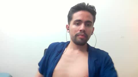 Snapshot of alejo_shy chatting on 01.07.25 alejo_shy online show from 01.07.25