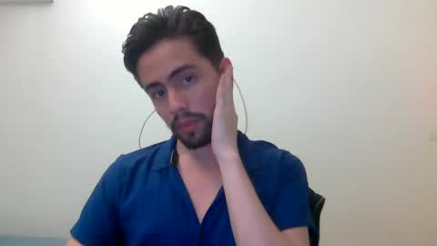 Snapshot of alejo_shy chatting on 01.19.25 alejo_shy online show from 01.19.25