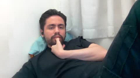 Snapshot of alejo_shy chatting on 11.01.25 alejo_shy online show from 11.01.25