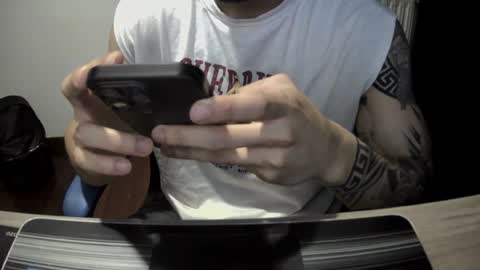 Snapshot of alejoduarte16 chatting on 06.19.26 alejoduarte16 online show from 06.19.26
