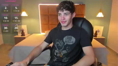 ALejoo Saenz online show from 11.03.25