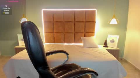 ALejoo Saenz online show from 11.20.25