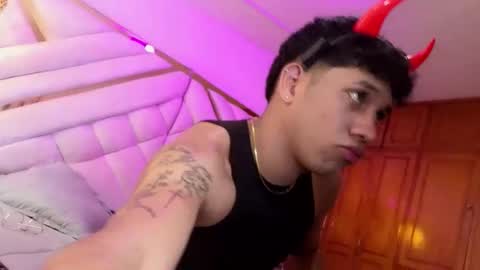 Snapshot of alejostonevg chatting on 02.09.26 Alejo online show from 02.09.26