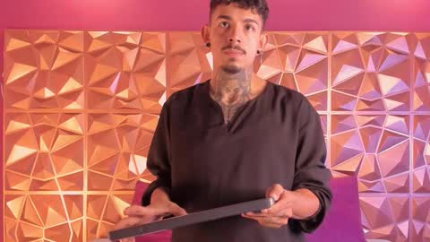 aleking13 online show from 10.31.25