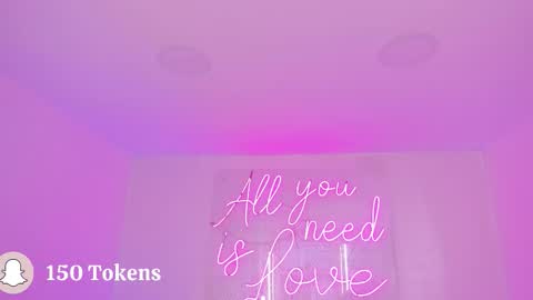 Snapshot of aleksandra_miller chatting on 02.11.26 Aleksandra online show from 02.11.26